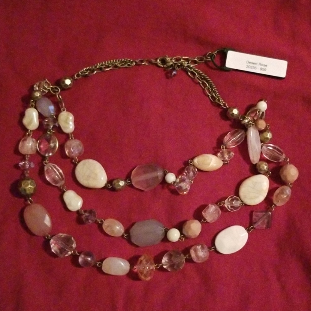 Premier design necklace